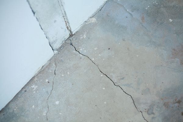 Garage Crack Repair in Oroville