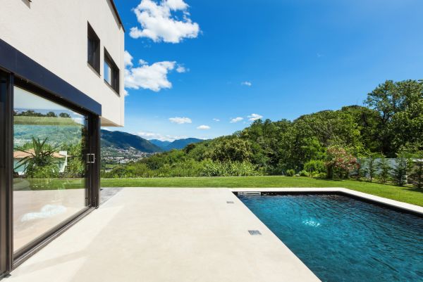 Cost of Poolside Concrete Repair in Oroville