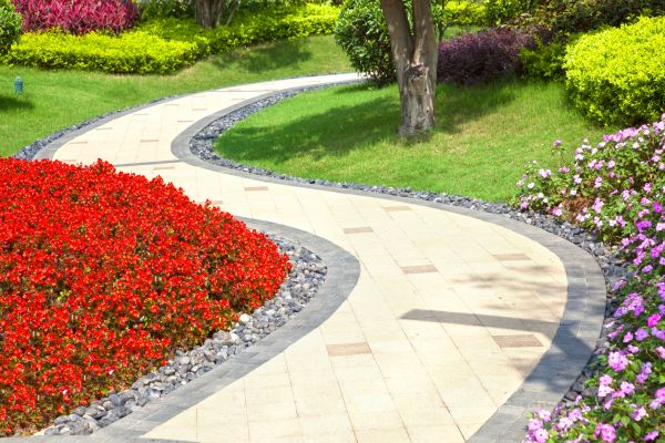 Cost of Garden Walkway Repair in Oroville